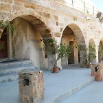 Elite Cave 2*