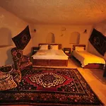 Elite Cave Hotel 2*