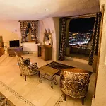 Hotel Elite Cave 2*