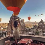 Elite Cave Hotel 2*