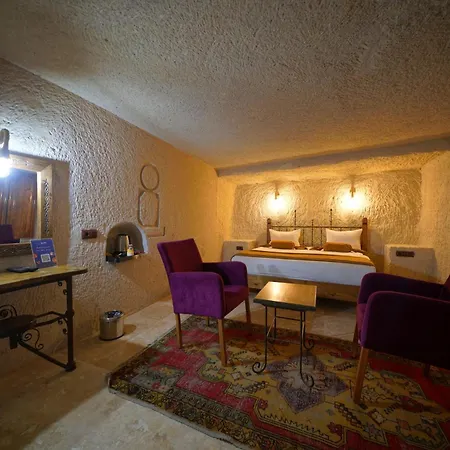 Elite Cave 2*