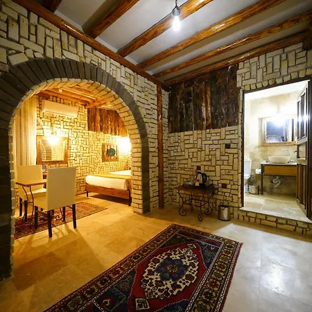 Elite Cave Hotel 2*