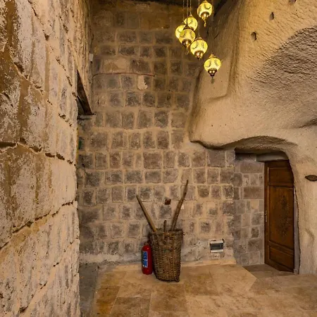 Elite Cave Szálloda